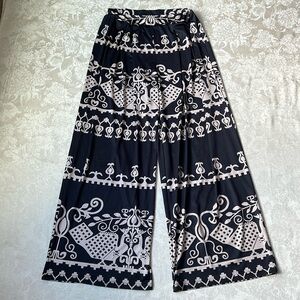 5/$25 Wide Legged Pants